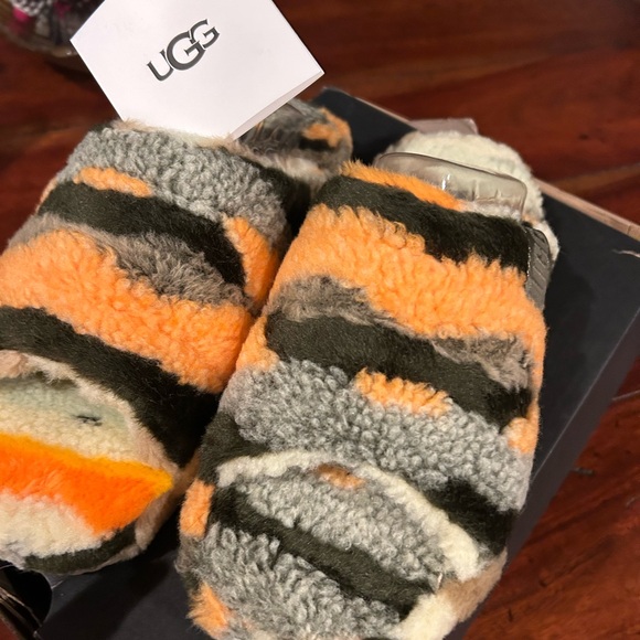 Brand New!! UGG Multicolor Fuzzy Slippers - Picture 1 of 6